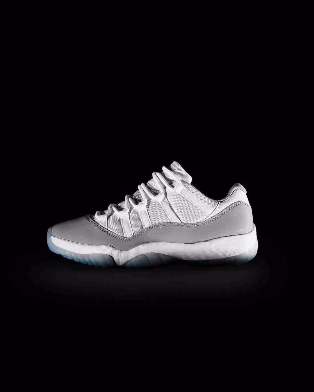 Air Jordan 11 Retro Low 'Cement Grey' AV2187-140 Air Jordan 11 Retro Low 'Cement Grey' AV2187-140